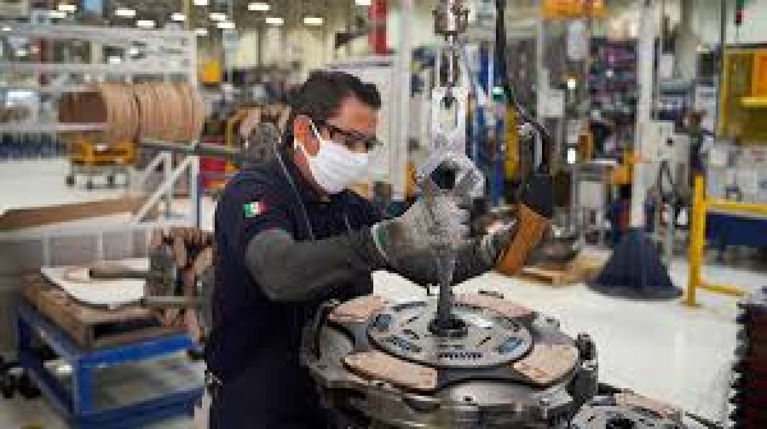 Expectativas empresariales en el sector manufacturero continúan 'con buen paso' y suben en octubre