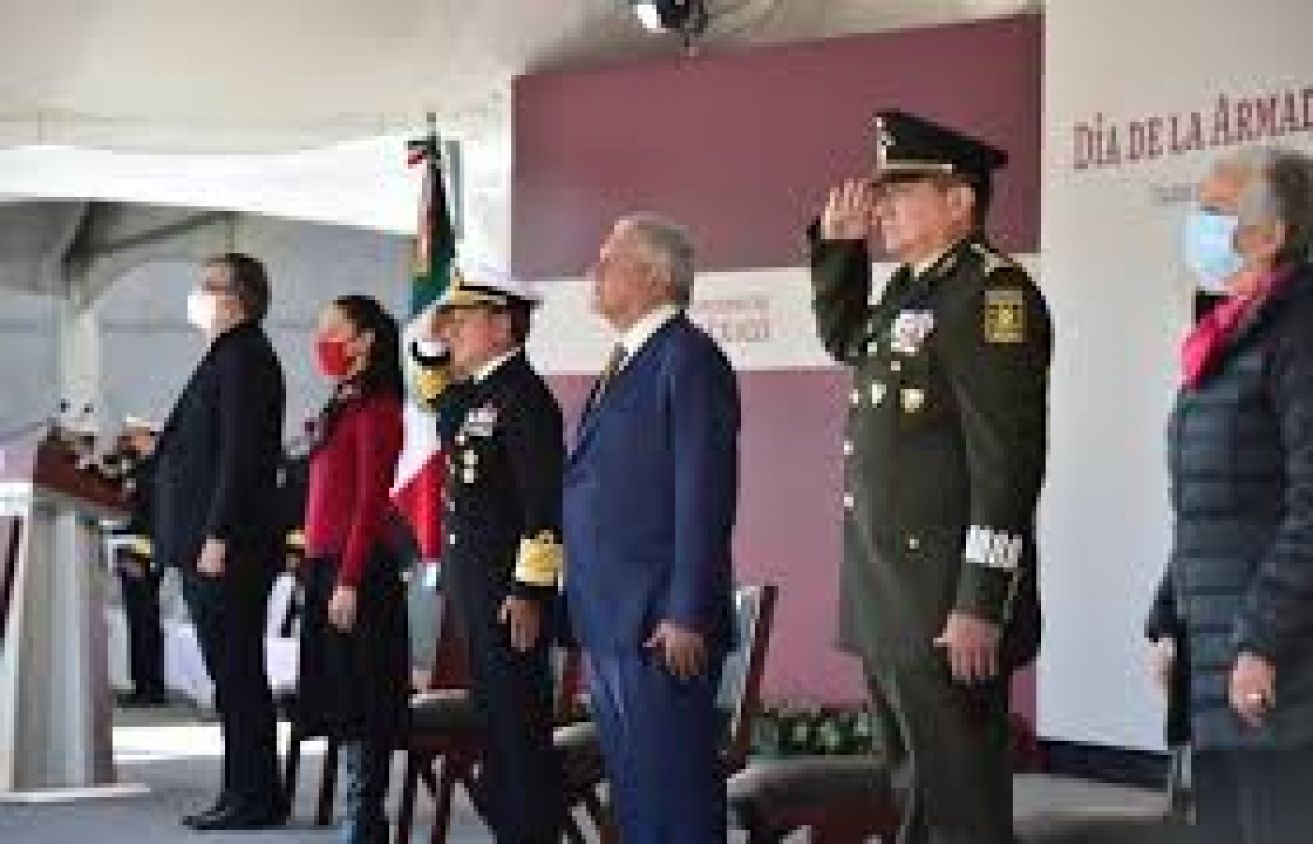 "Tenemos disciplina y espíritu de sacrificio y eso nos hace ser lo que somos", Luis Cresencio Sandoval