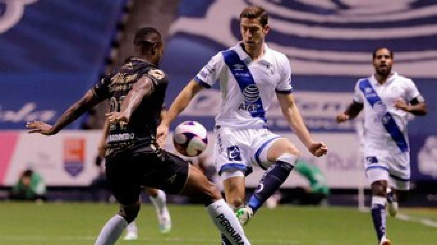 Derrota del Puebla a manos de León dejó preocupado a Juan Reynoso