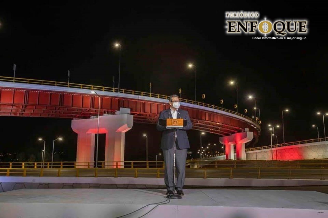 Marco Mena inaugura el "distribuidor vial Tlaxcala"