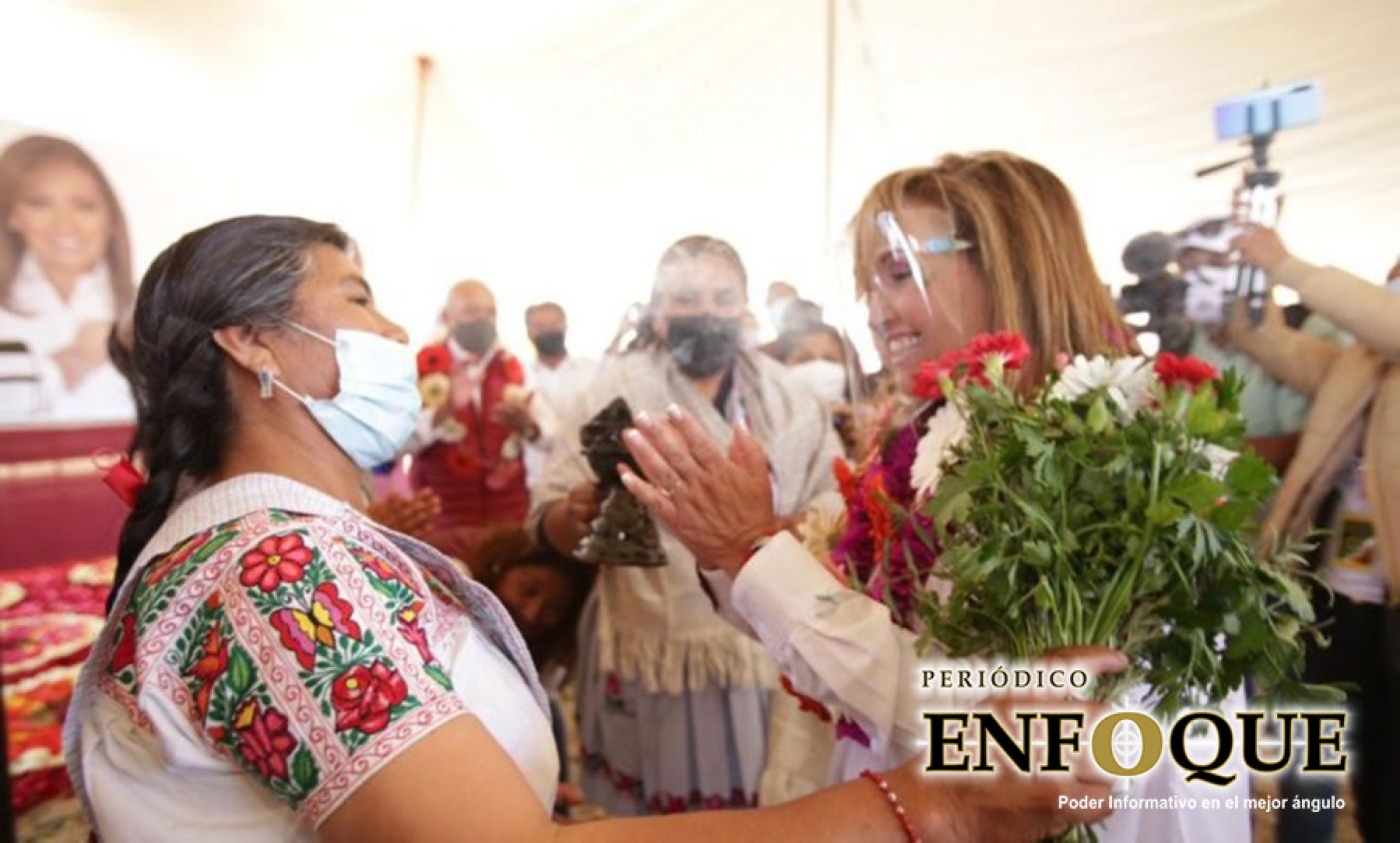 Lorena Cuéllar promete universidad indígena y combate a la corrupción en Tlaxcala