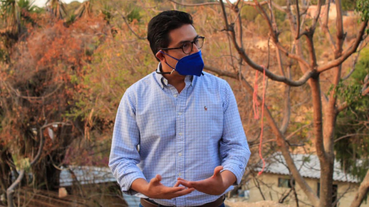 Jesús Giles posible candidato por la presidencia Santa Clara Ocoyucan compareció ante un juez por supuesta ilegalidad de su Título Profesional. 