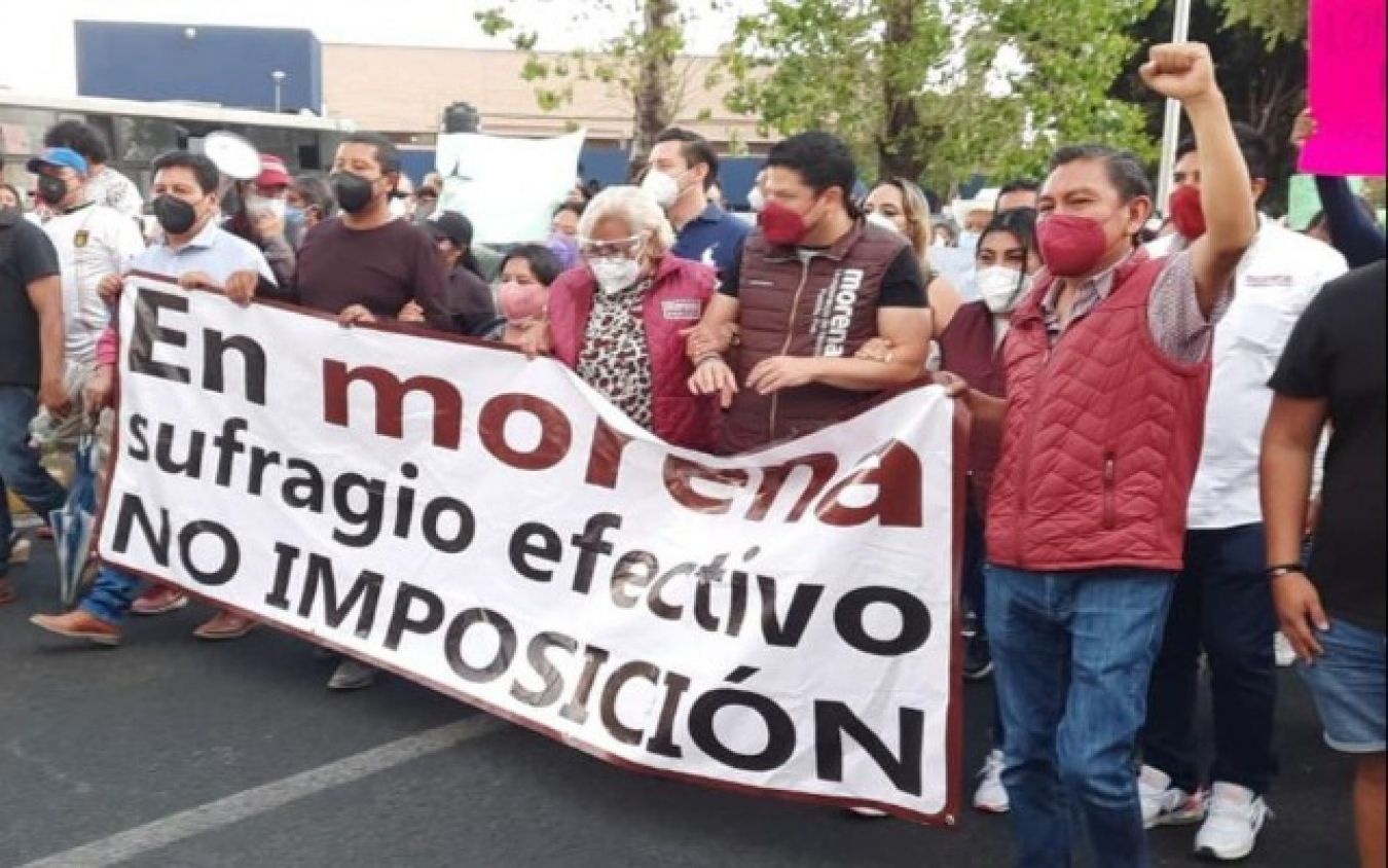Encabeza Biestro marcha de morenistas inconformes con designación de candidaturas