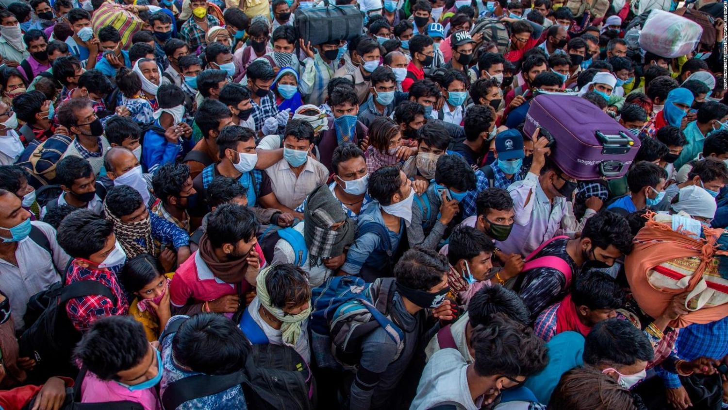 Impactante ola de contagios de coronavirus en India: hubo más de 200 mil casos en un día