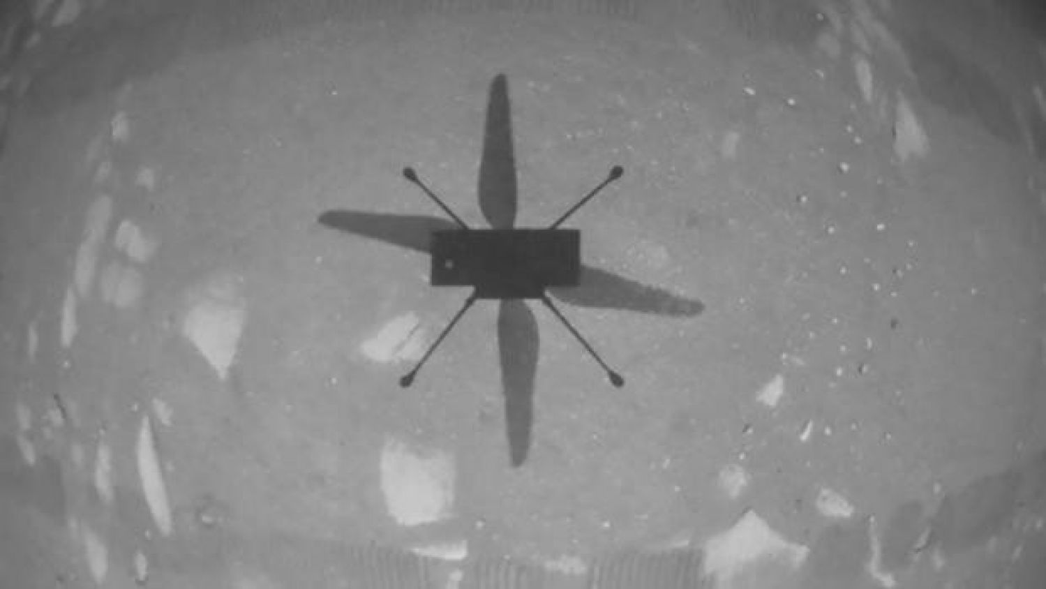 Helicóptero Ingenuity sobrevuela Marte y completa el primer vuelo controlado fuera de la Tierra