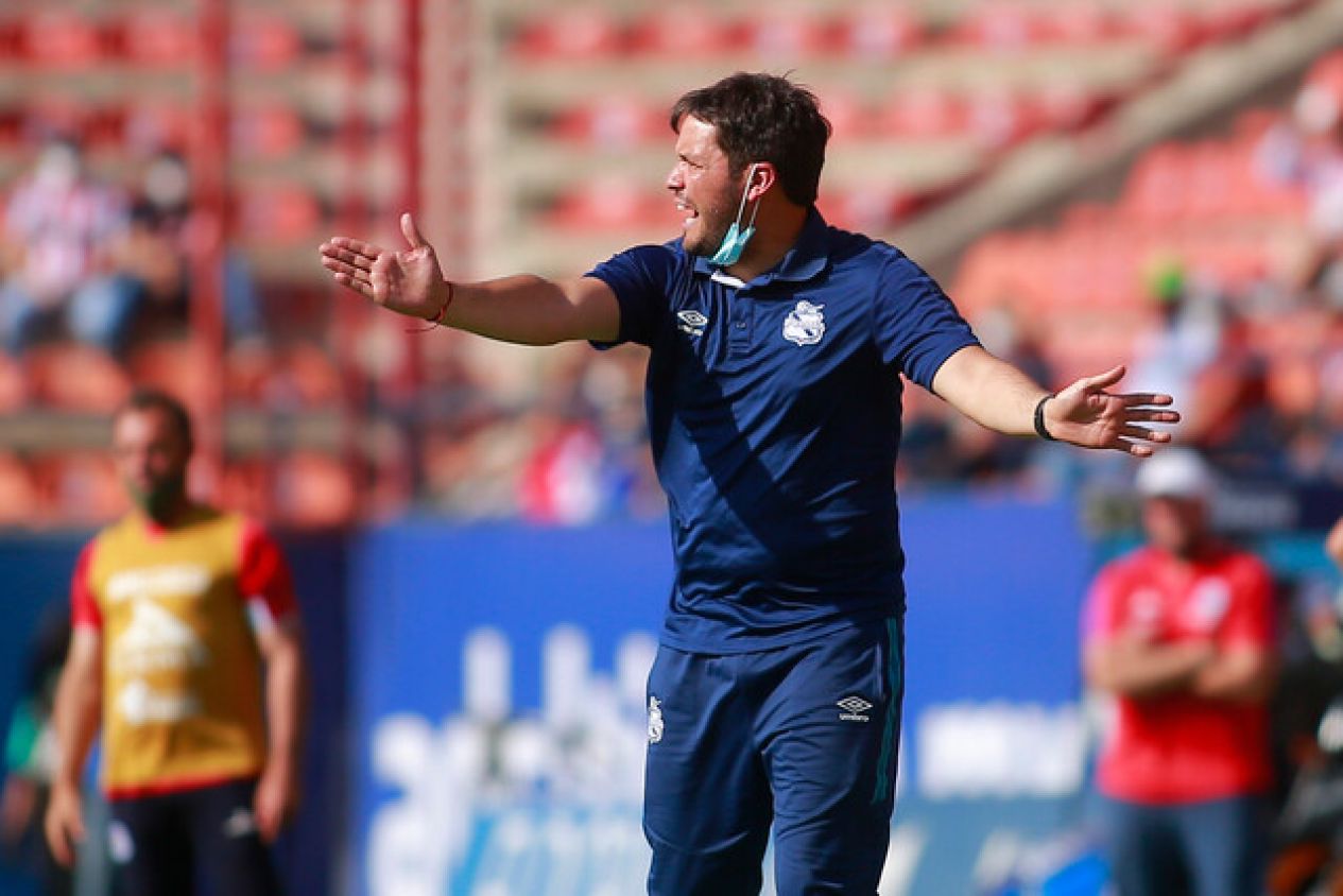 Larcamón lamenta no haberle regalado triunfo a la afición en el Cuauhtémoc