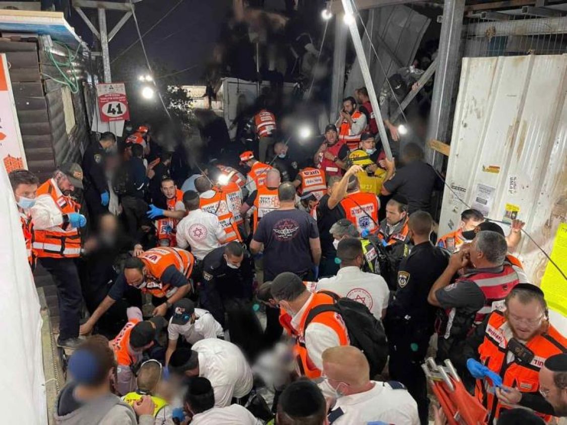 Al menos 44 muertos tras colapso de estructura en Israel