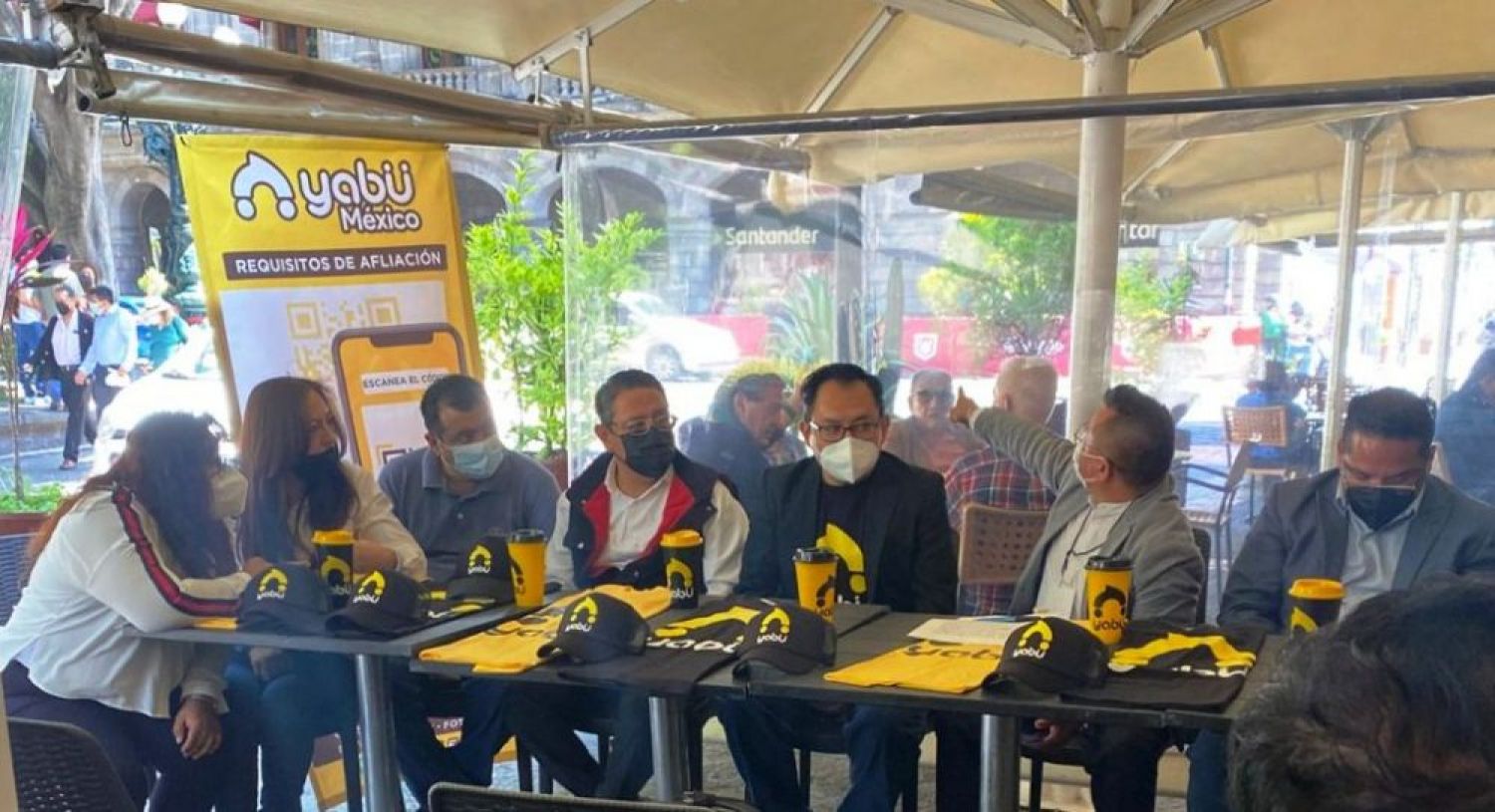 Yabü, la nueva plataforma poblana de taxis ejecutivos 