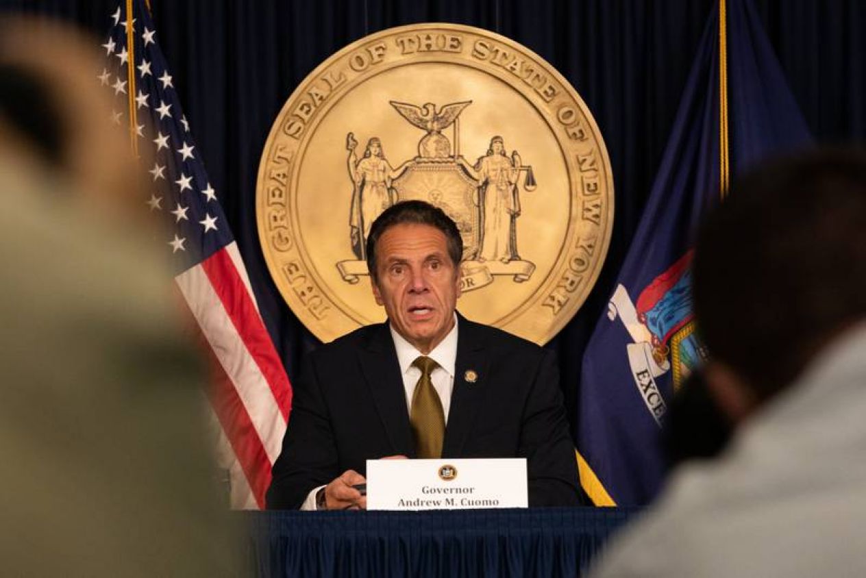 El gobernador de Nueva York renuncia en medio de polémica por acoso sexual 