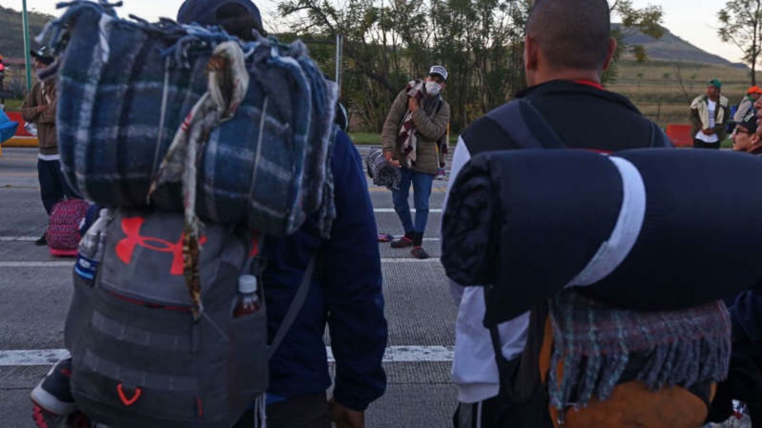 Denuncian a influencers que engañaron y abusaron de migrante: ONG 