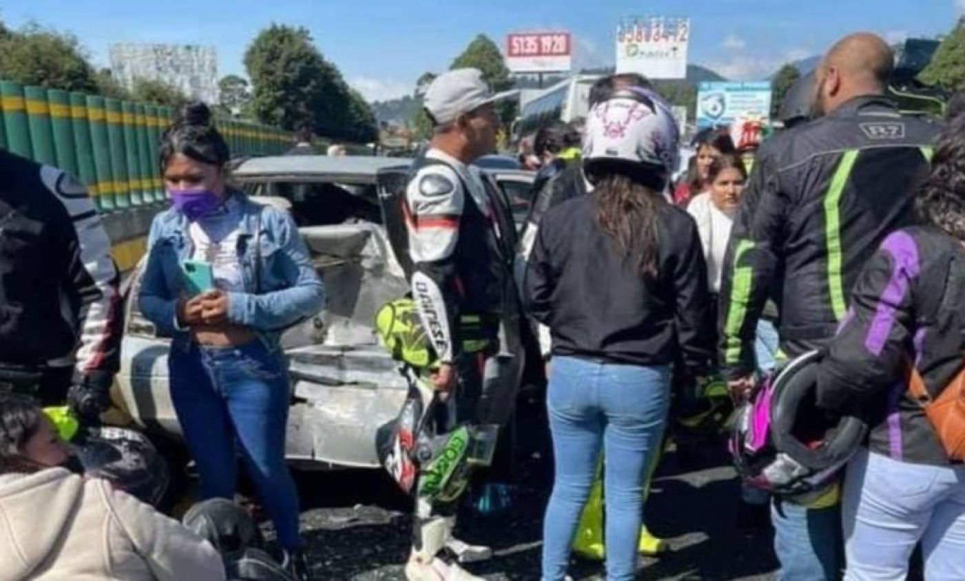 Relato de motociclista se viraliza tras accidente “por imprudente”; conducían a 250 km/h (Video)