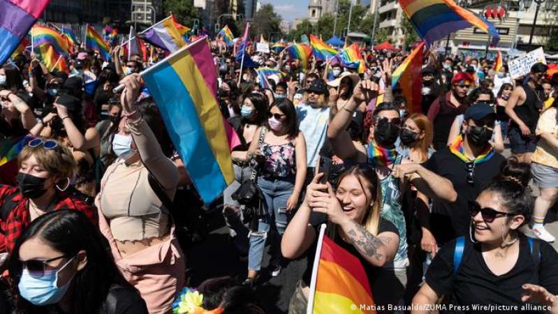 Chile se convirtió en el noveno país de América que avalan el matrimonio igualitario 