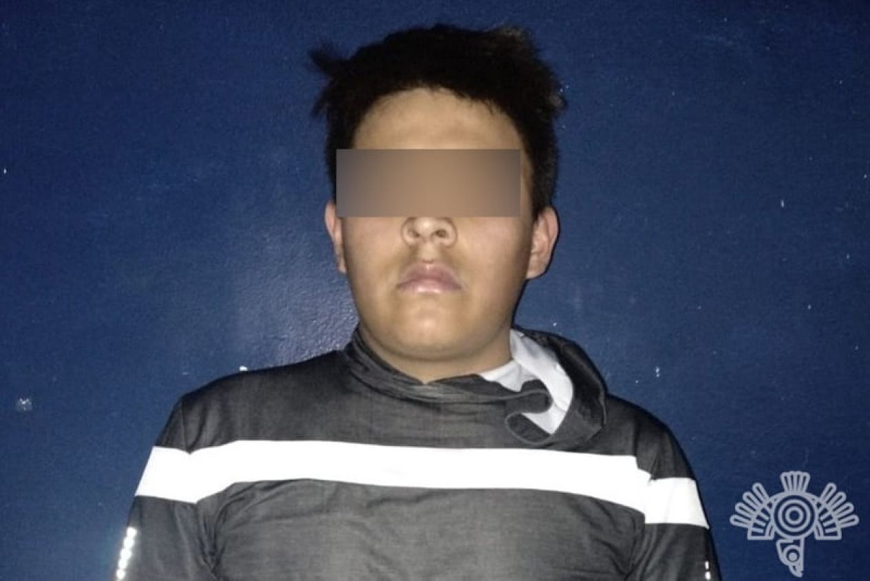 Jovanny L es detenido en la colonia 2 de Marzo por narcomenudeo en la zona
