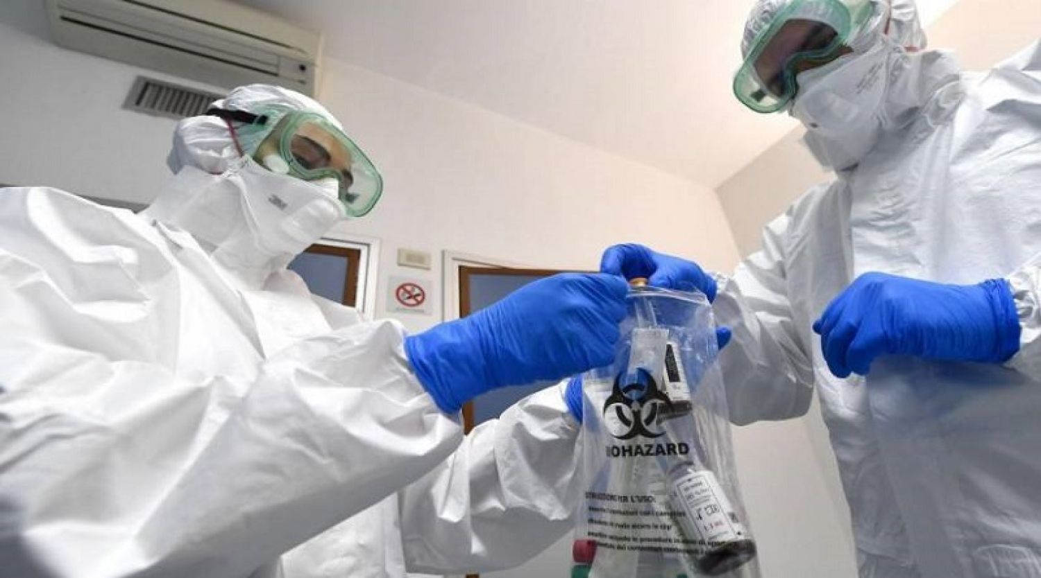 Estudio revela que las vacunas Pfizer y AstraZeneca producen menos anticuerpos contra la variante ómicron