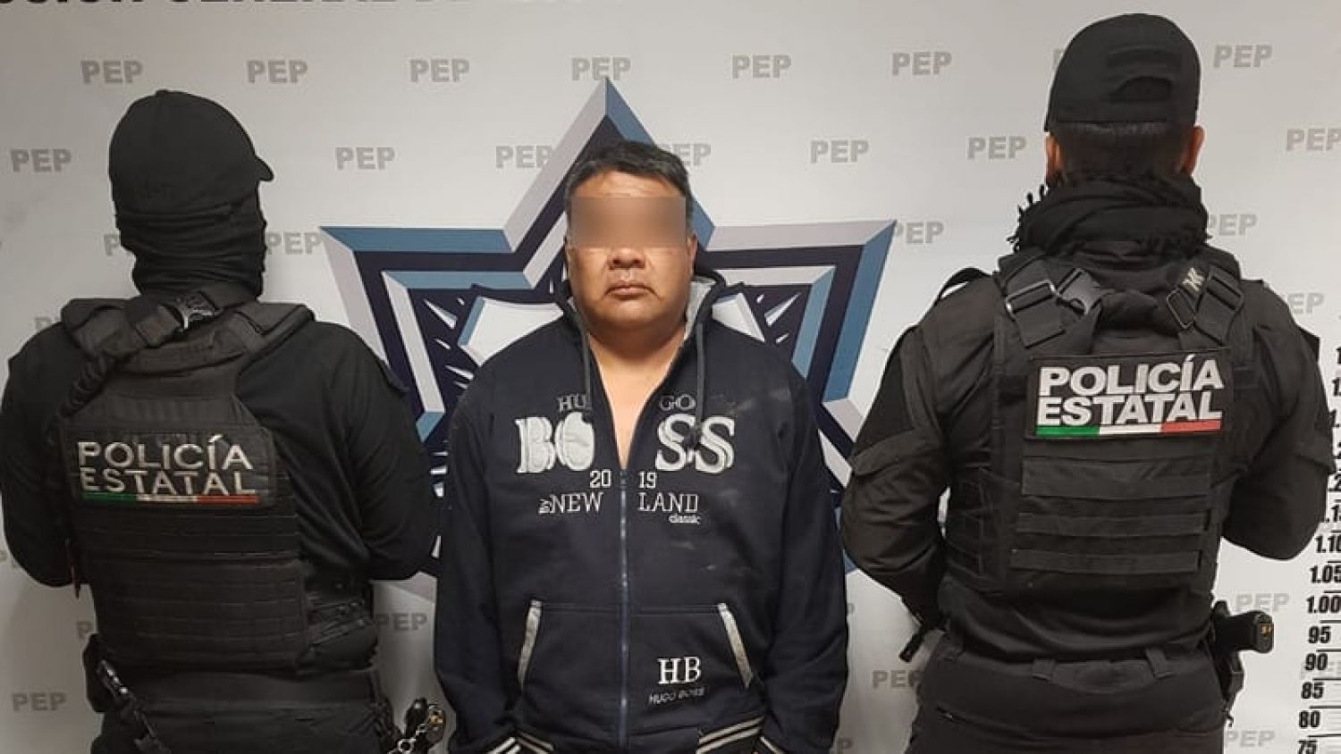 Policía detiene a hombre por posesión de 15 kilos de marihuana con valor de 65 mil pesos en la colonia Nueva 13 de Abril
