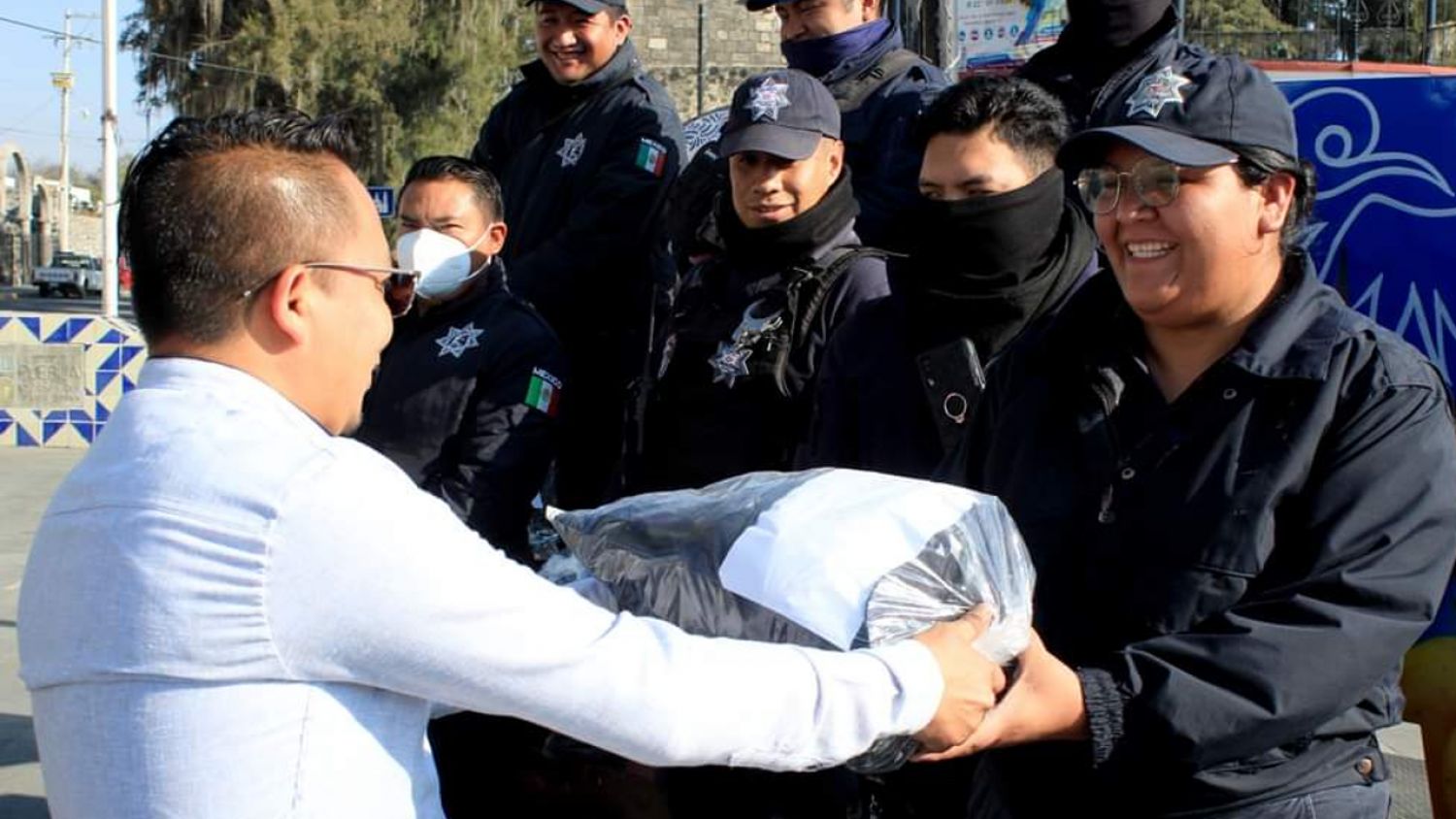 Ayuntamiento de Calpan efectuó la entrega de equipamiento a elementos de Seguridad Pública