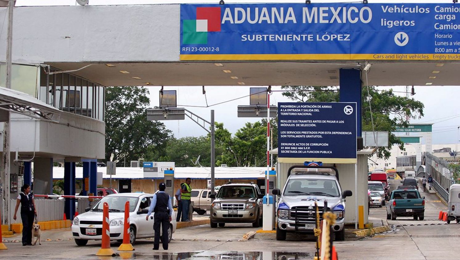 Publican decreto presidencial que quita el control de las aduanas al SAT