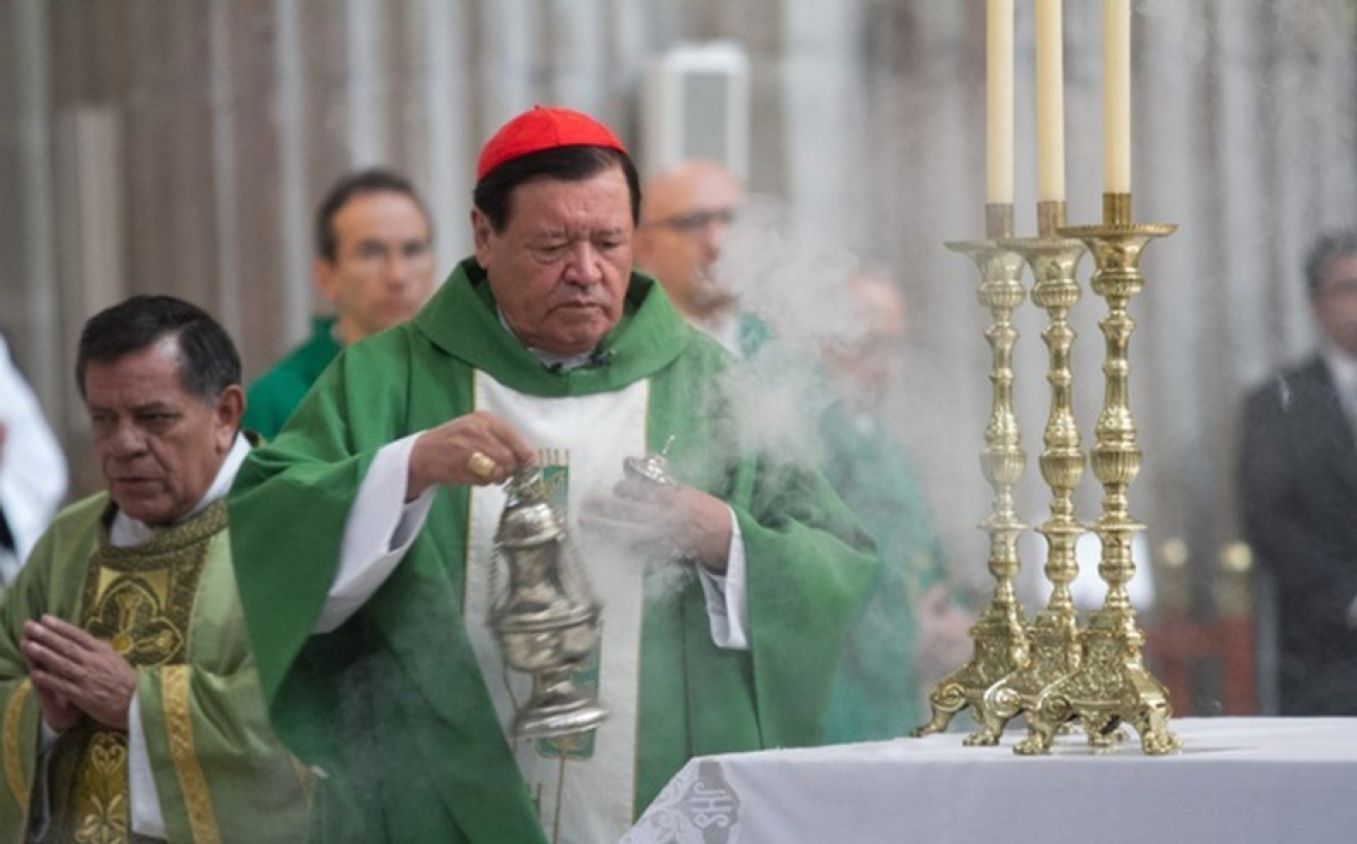 Hospitalizan al Cardenal Norberto Rivera por covid-19