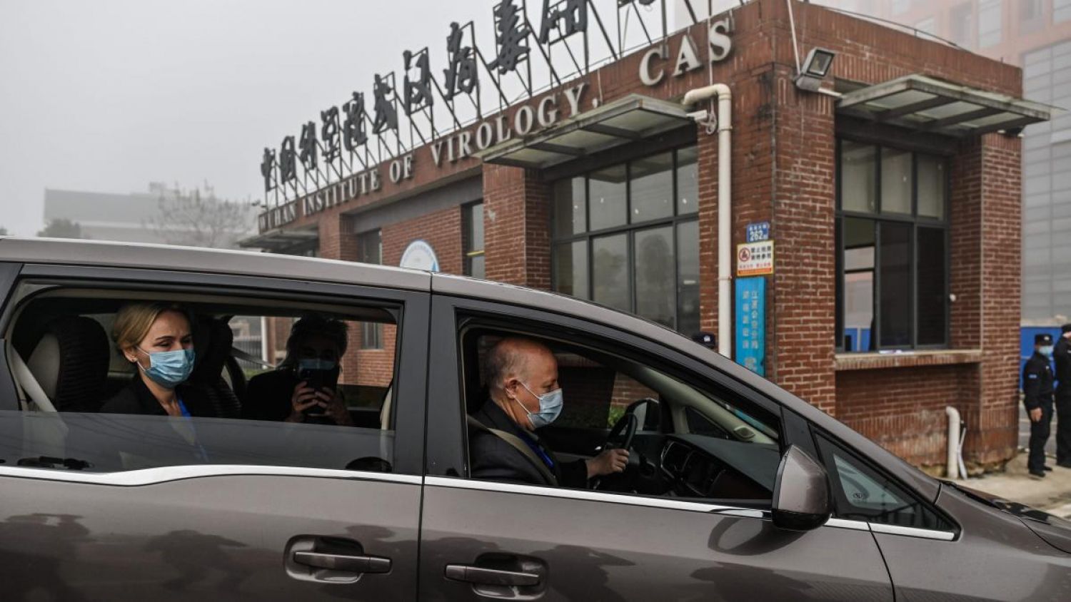 Equipo de OMS que investiga COVID-19 visita el Instituto de Virología de la ciudad china, de donde se sospecha que salió el SARS-CoV-2
