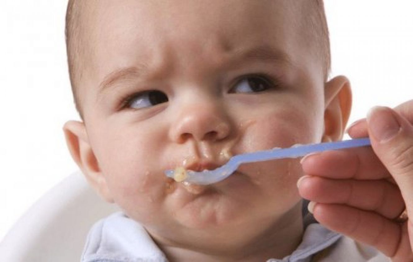 Encuentran metales tóxicos en alimentos para bebés en EU; Walmart se niega a cooperar en invetigación