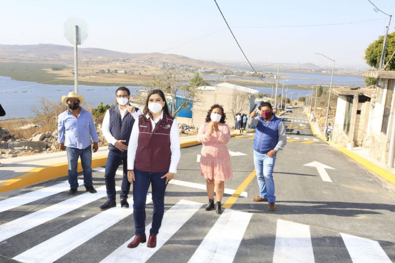 Comuna inaugura calles en Santa María Guadalupe Tecola