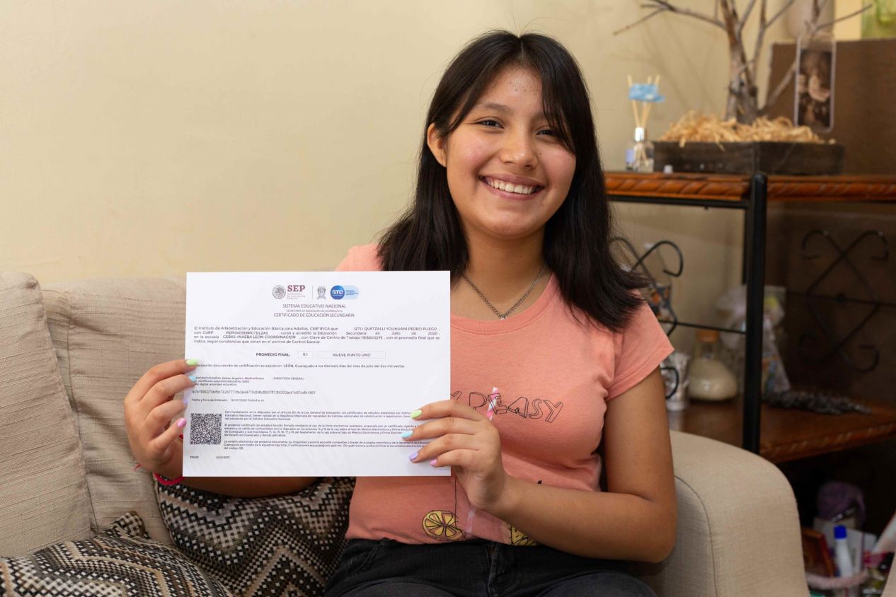 SMDIF facilita herramientas para que niños continúen se educación el sistema IEEA