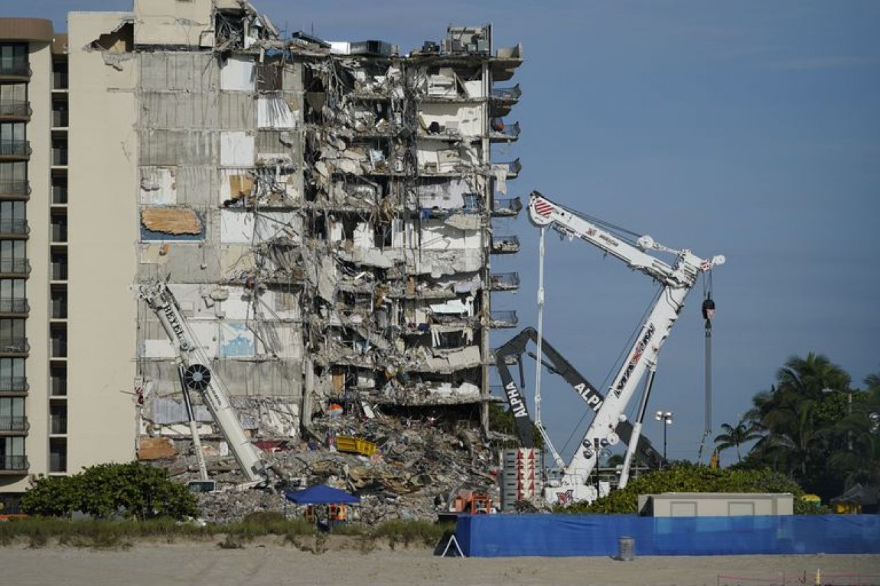 Suspenden misión de búsqueda y rescate en Miami; alistan demolición de edificio