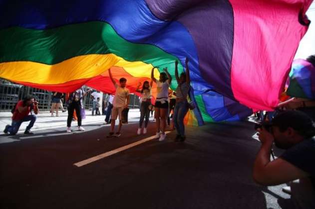 De esta manera opera Venser, el consultorio que promete “quitar” la homosexualidad