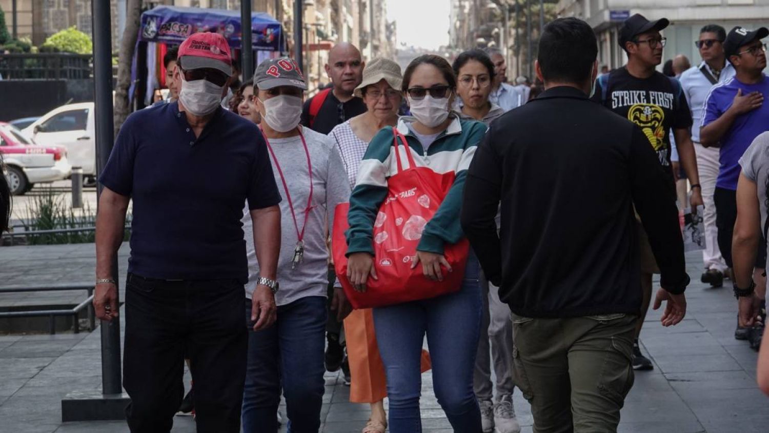 México registra nuevamente cifra histórica de contagios con 12,116 casos en un día