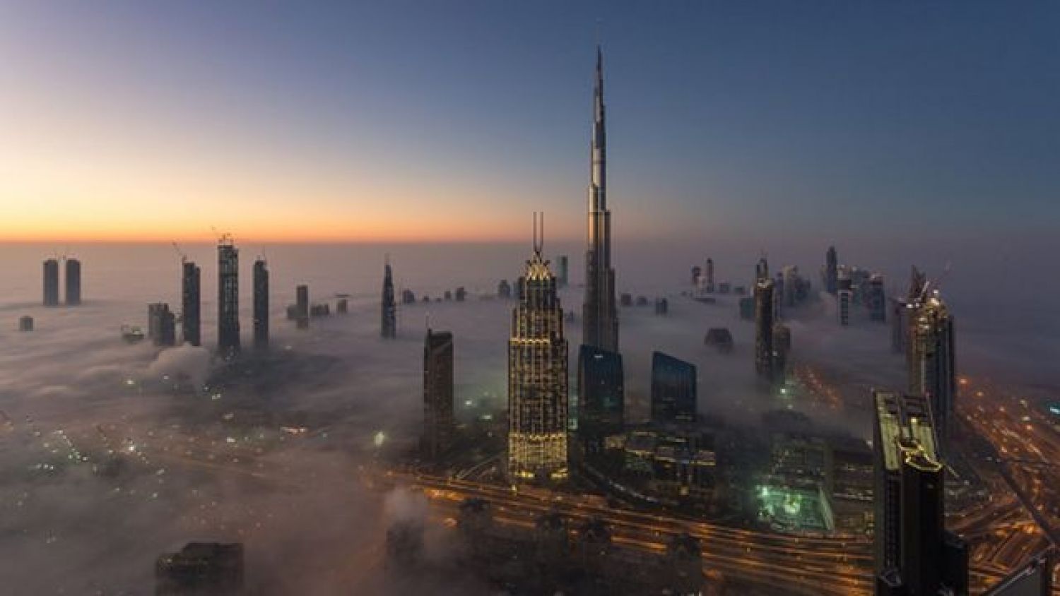Emiratos Árabes controla ola de calor con lluvia artificial
