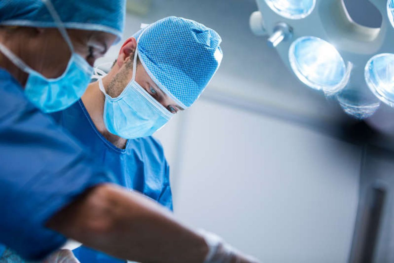 Inglaterra prohíbe la himenoplastia, cirugía para ser virgen de nuevo