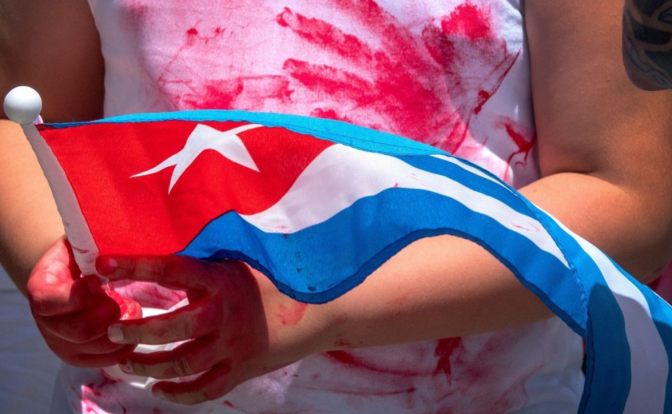 Presidente de Cuba dice que EU fracasa en su "empeño de destruir" a la isla