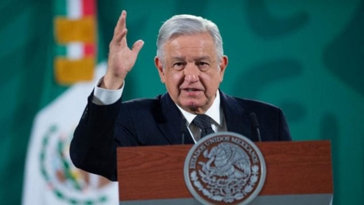 Al menos 50 personas cercanas a AMLO, en lista de programa espía Pegasus
