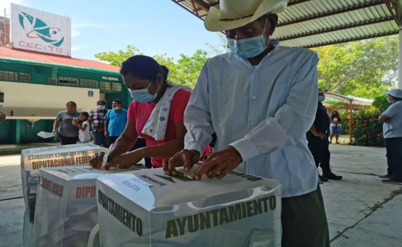 Morena gana en 47 municipios de Oaxaca, según resultados del PREP; PRI, PAN y PRD, en 25