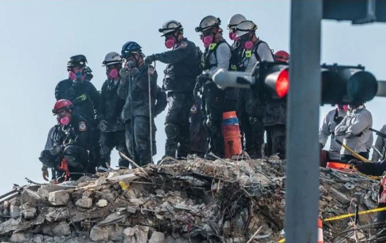 Actualizan cifra de muertos por derrumbe de edificio en Florida