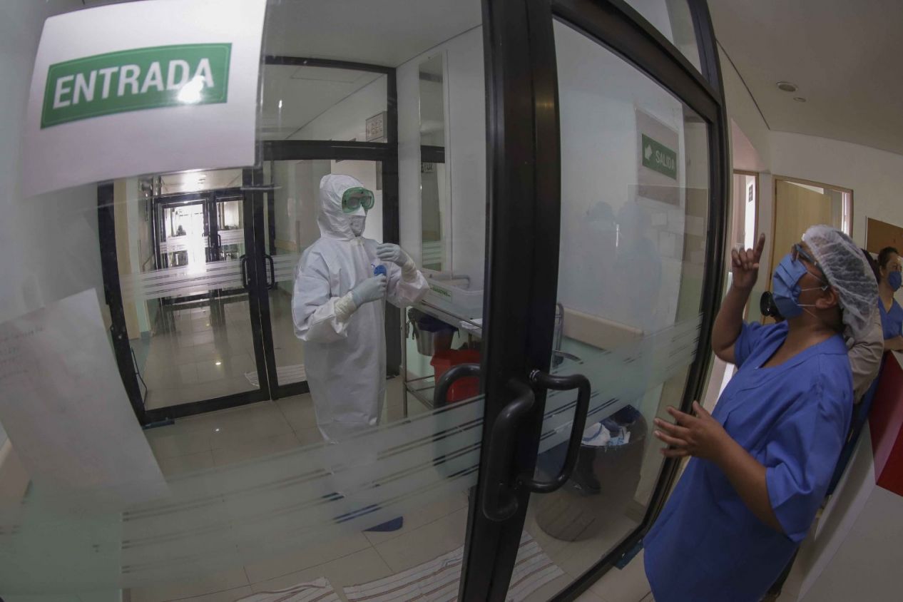 Implementa SESA guía clínica para manejo de pacientes críticos con covid-19