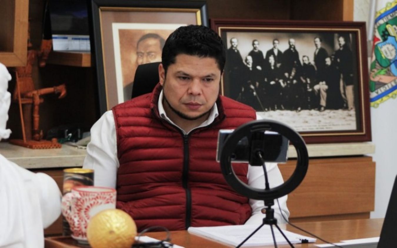 Biestro pide a Claudia Rivera declinar sus intenciones de reelegirse en el Ayuntamiento de Puebla