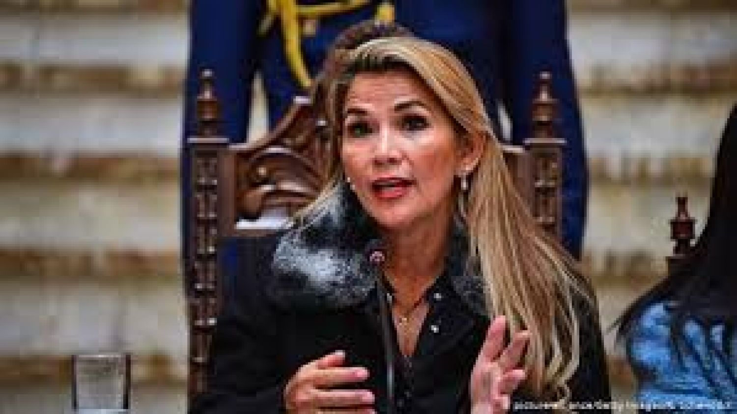 Detienen a Jeanine Áñez, expresidenta interina de Bolivia; la acusan de terrorismo y conspiración