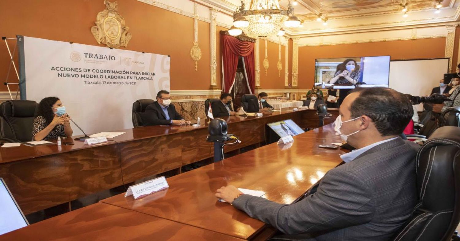 Marco Mena y Luisa María Alcalde trabajan en la implementación de nuevo modelo laboral