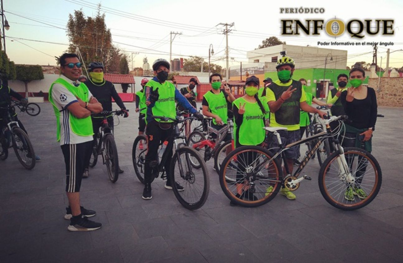 Encabezan Jaime Sánchez y Angélica Cuaya "Rodada Verde" en calles de Cholula