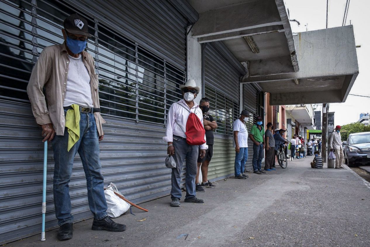 México tiene un déficit de millones de empleos