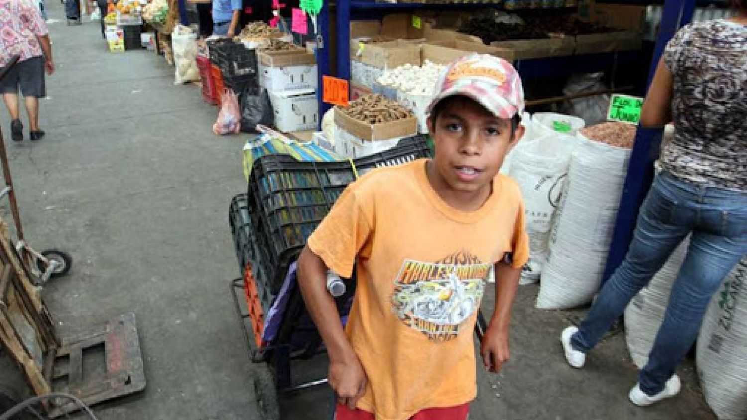 Laboran 200 mil infantes en trabajos no permitidos