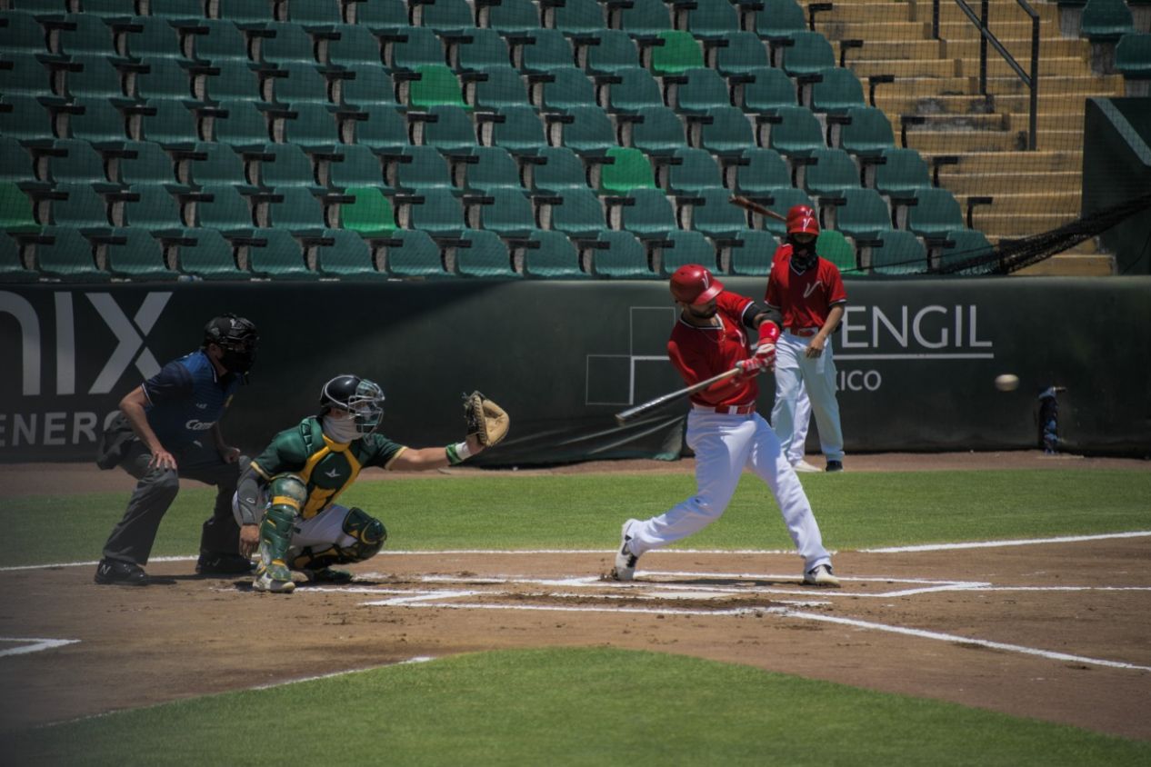 Pericos arrancó con el pie izquierdo la Serie 5 de mayo