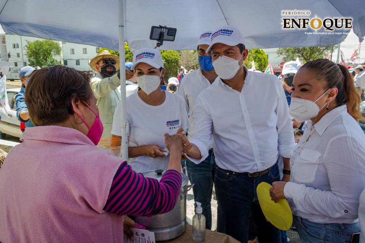 Eduardo Rivera propone programa de capacitación para mujeres y apoyos para apertura de negocios
