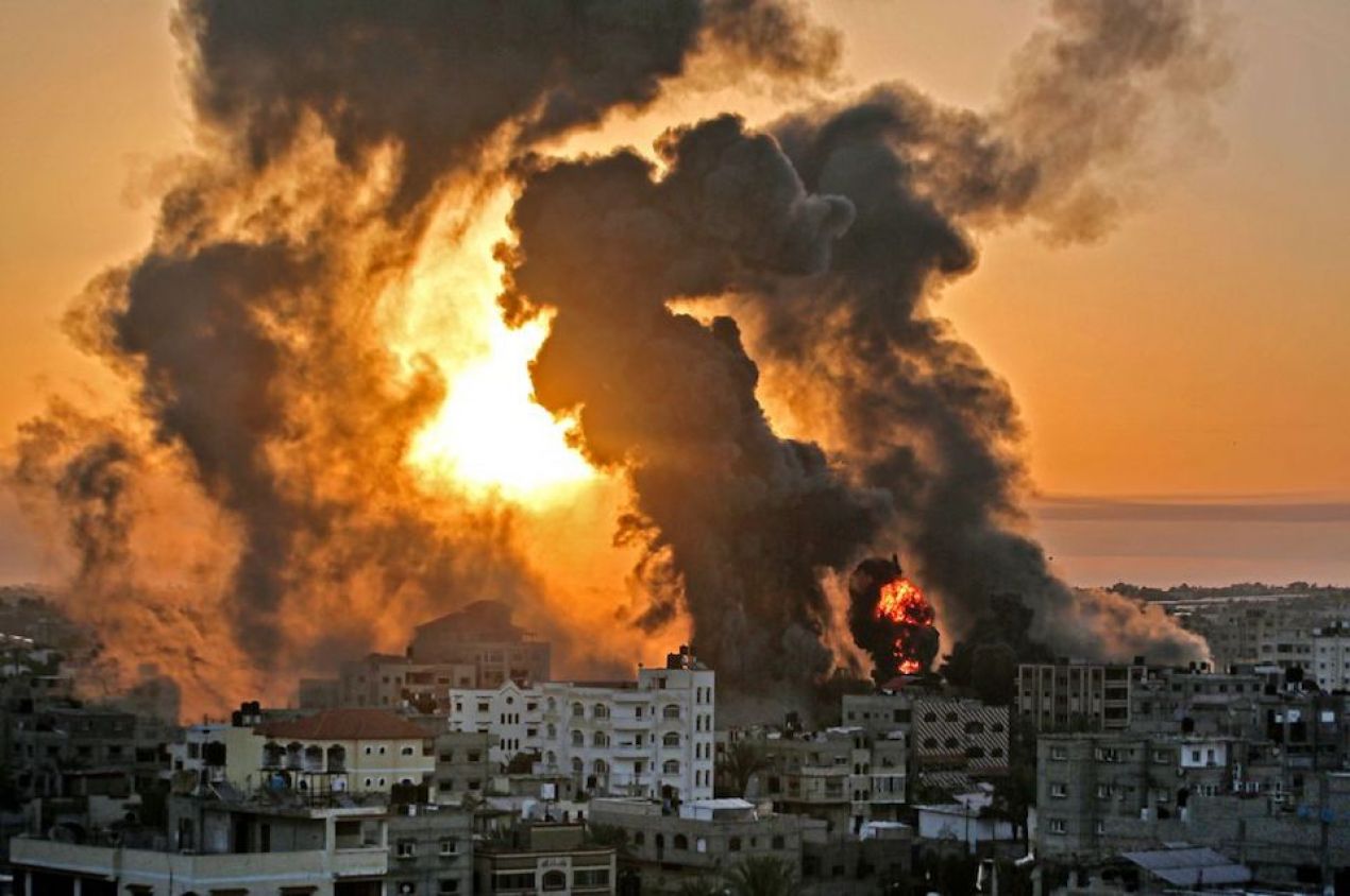 Aumenta a 67 el número de palestinos muertos por ataques de Israel