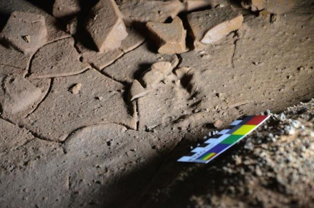 Descubren huellas de niños del Paleolítico en la cueva de La Garma en Cantabria