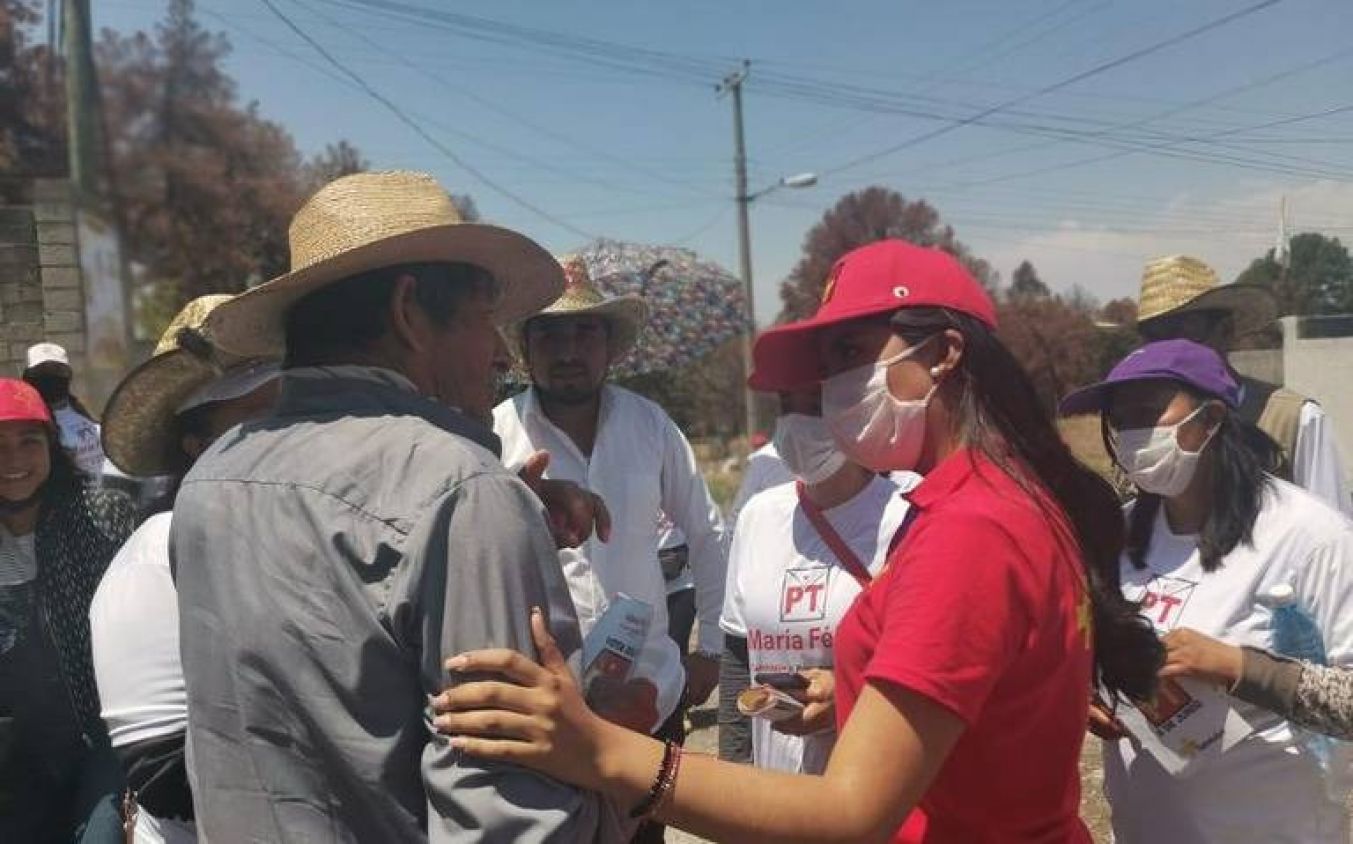 María Félix Pluma se compromete con los adultos mayores y las mujeres de Tlaltelulco