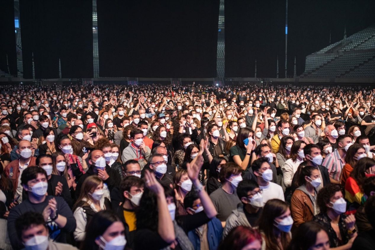 A pesar del covid-19, París realizará su primer concierto con 5 mil personas