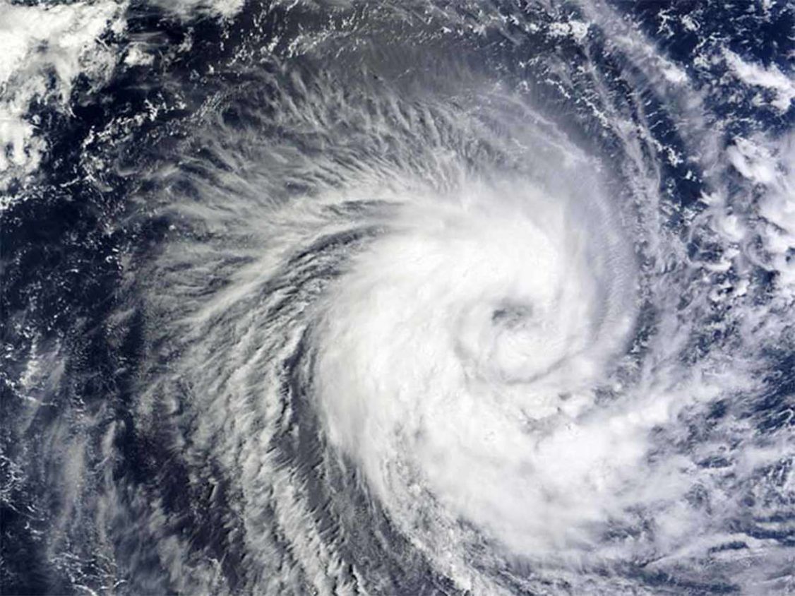 La tormenta 'Nora' se acerca peligrosamente a Colima, Jalisco, Michoacán y Guerrero