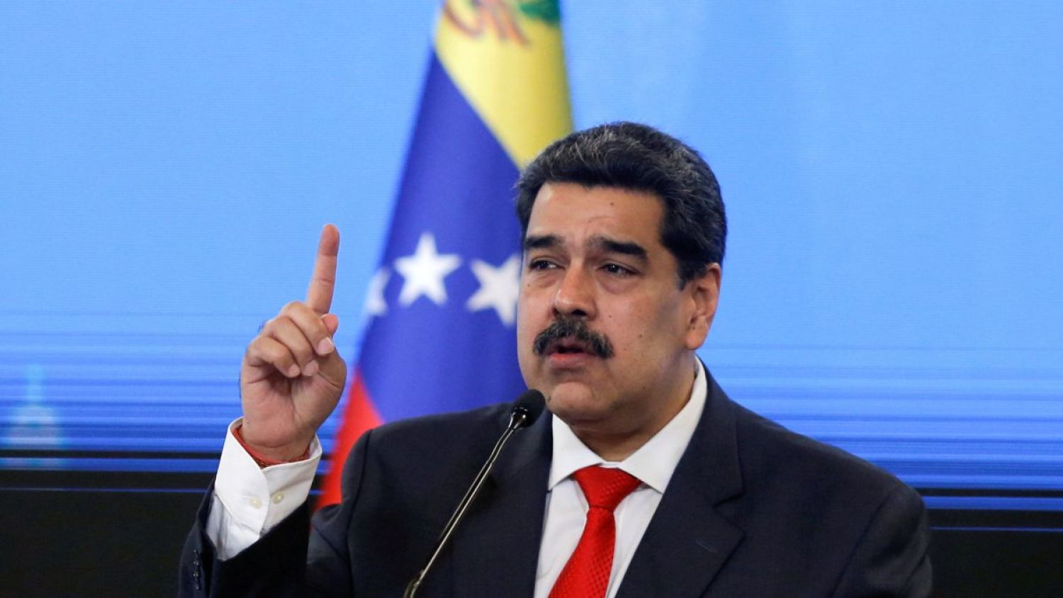 “No nos someteremos a chantaje de ningún tipo”: Maduro